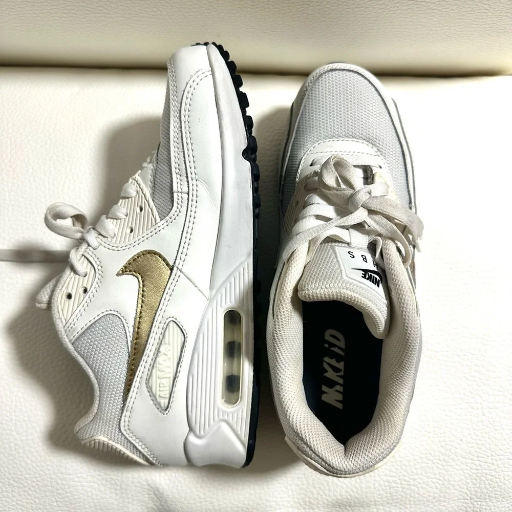 NIKE Air Max 90 Premium, 7.5 Leather White & Gold - Picture 5 of 11